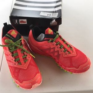 Adidas vigor 4 running shoes